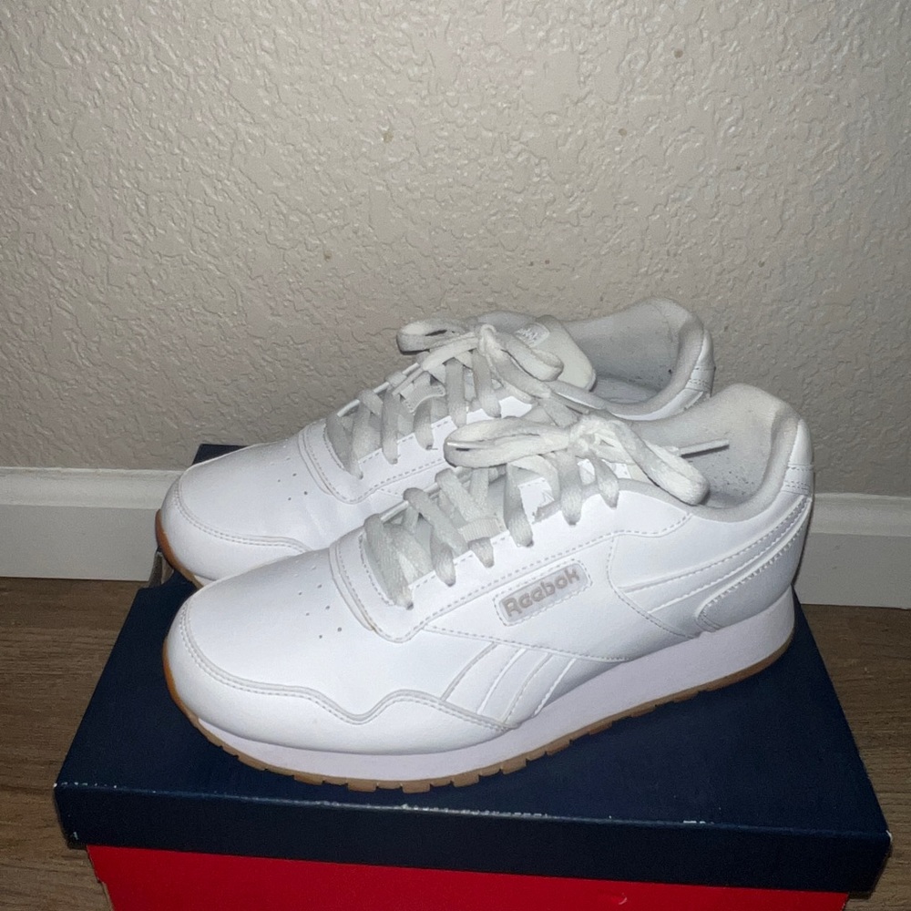 Women’s Reebok shoes - Picture 3 of 6